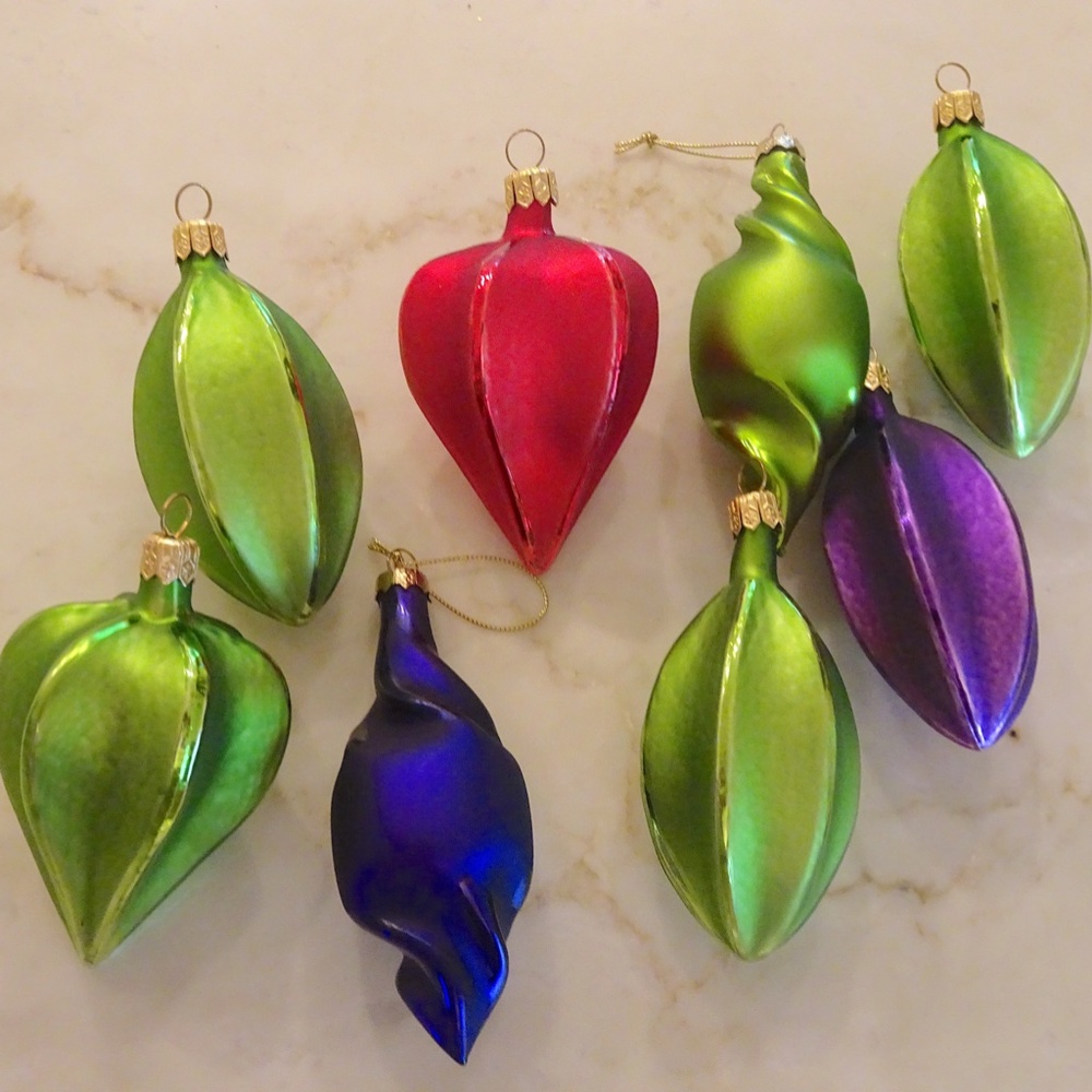 Set of 8 Green Purple & Red Frosty Glass Abstract Artsy Christmas Ornaments - Picture 3 of 10